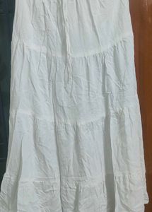 Pretty White Skirt 🤍