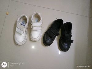 4-6 Year Kid's Black And White School 👟 Shoes