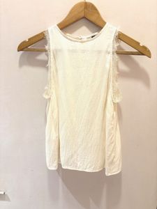 MANGO BEAUTIFUL Lace Trim Tank Top