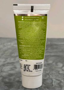 Ceramide + ha intense daily face moisturizer