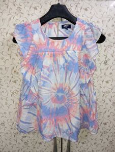 Tie-Dye Ruffle Sleeve Top
