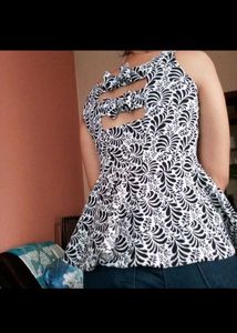 Black and White Sleeveless Top