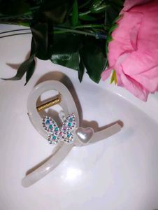 Stylish Hair Clips 4 piece