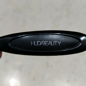 makeup brush