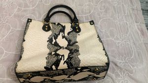 Chic Animal Print Handbag
