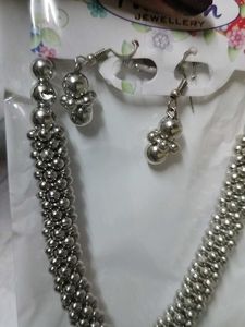 Silver Jwellery Set With Earrings