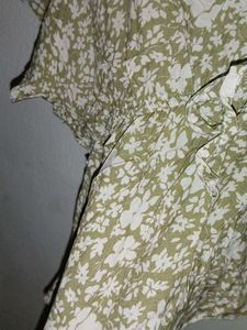 Floral Print Ruffle Top