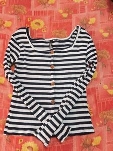 Cute Stripped Top 🤩
