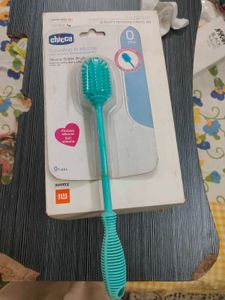 Chicco Baby Bottle Cleaning Brush With Easy Grip