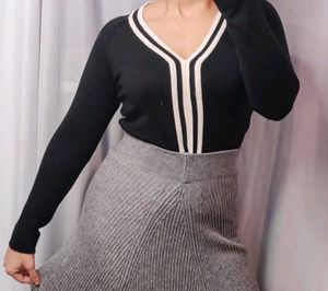 Black and White V-Neck Winter Top