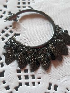 Leaf Noir Earrings