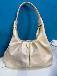 New OPULENCE KIND Beige Hobo Bag! 💼