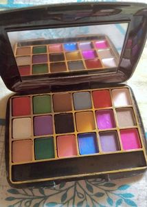 Eyeshadow Palette 🎨