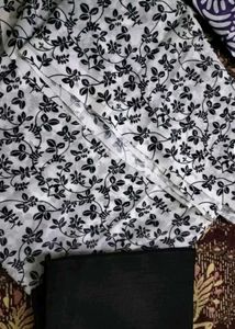Saree With Black Blouse Piece