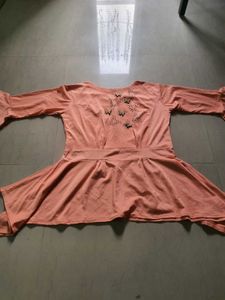 Ladies TOP Size M , IN very Good Condition