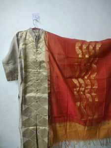 Elegant Kurta And Dupatta Set
