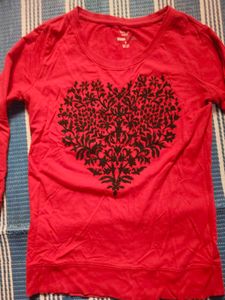 Red Heart Graphic Tee