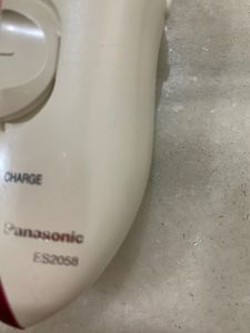 Panasonic Epilator With Charger And Cleaning Brush
