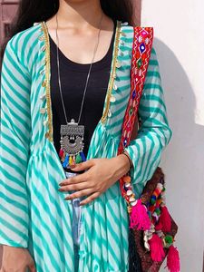 Navaratri Special Shrug