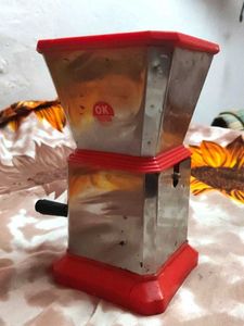 Vegetable &amp; Nut Grinder