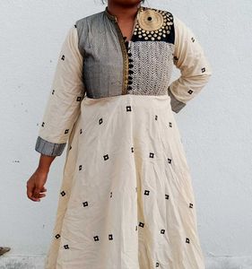 Elegant Ethnic Gown | XL