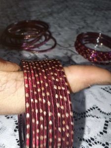 Burgundy &amp; Gold Bangles (Set of 25)