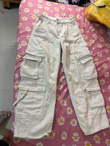 H$M brand new Cream cargo pant….