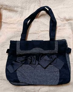 Cute & Stylish Bow Bag..