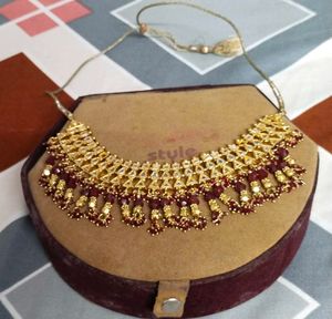 Beautiful Marron White Stone Necklace Set