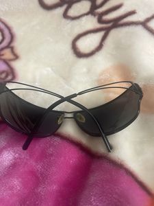 Police Sleek Black Sunglasses