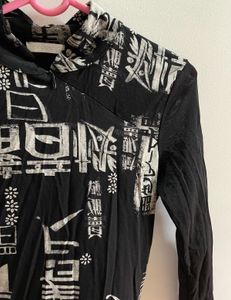Black Mesh Long Sleeves Printed Tshirt