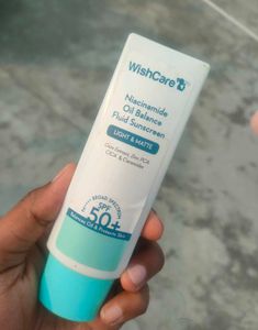 Wishcare Niacinamide Sunscreen.