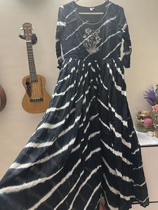 Stylish Black & White Dress Never Wore For Once