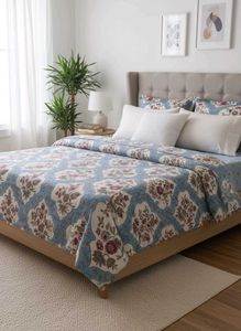 Elegant Blue Patterned Bedsheet Set
