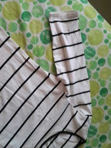 Black Stripes White Top Full Sleeves