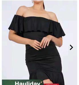 Chic Off-Shoulder Black Dress