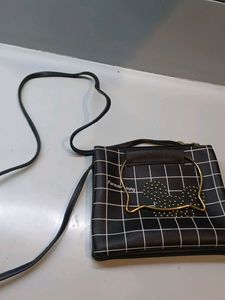 Slingbag With Hello Kitty Shaped Handles
