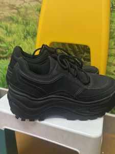 Black Sneakers
