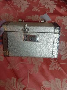 Makeup Box