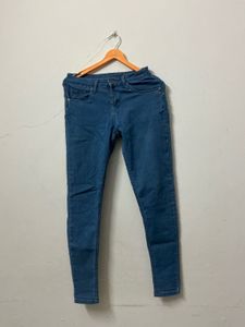 Blue Skinny Jeans Lifestyle