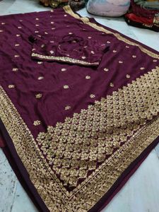 Beutiful Saree With Blouse 🤩