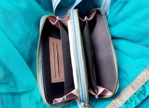 Brand New ✨️ Girls Sling Bag
