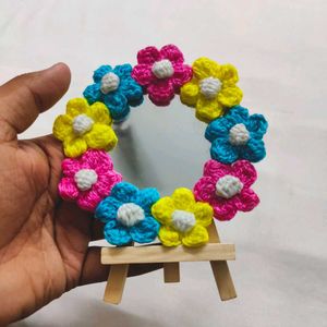 Crochet Mirror Stand
