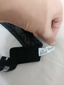 Cute-Bow design black lace bra