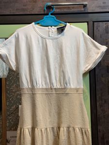 Donna Morgan Women&#39;s Tan and Cream Dress