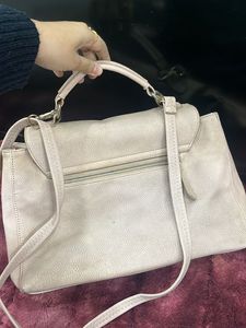 Bag Used 3-4Times (Perfect Condition But Dirty)