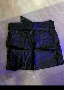 Berksha Leather Short Skirt
