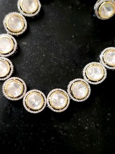 Premika Ad Neck Set