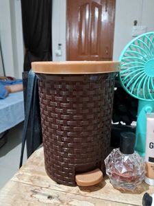 Mini Dustbin