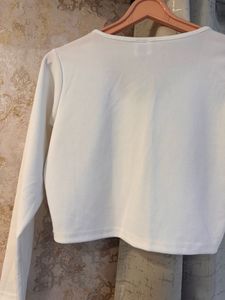 Brand New White V-neck Crop Top, Bust- 32/34